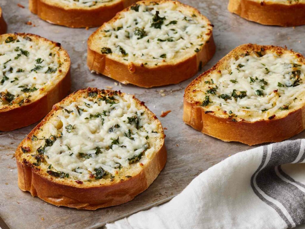 Dishes 21080 great garlic bread ddmfs 4x3 e1c7b5c79fde4d629a9b7bce6c0702ed